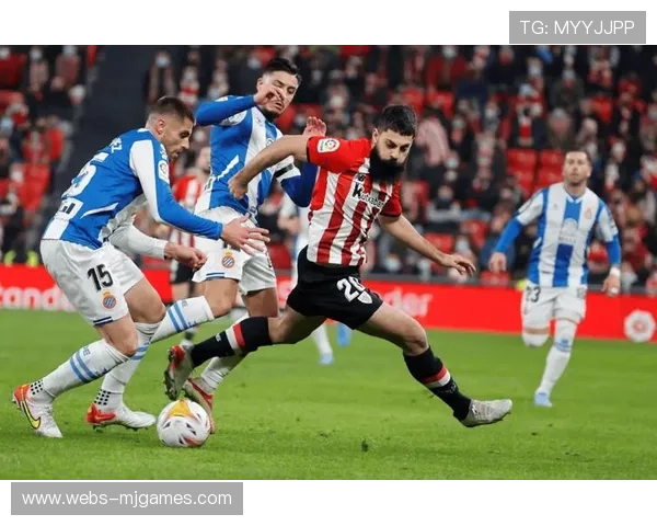 奥萨苏纳中场托罗停赛，莫伊·戈麦斯临危受命