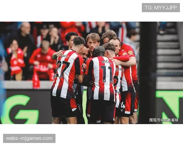 布伦特福德vs卢顿赛前，小蜜蜂主场为逝去名宿默哀